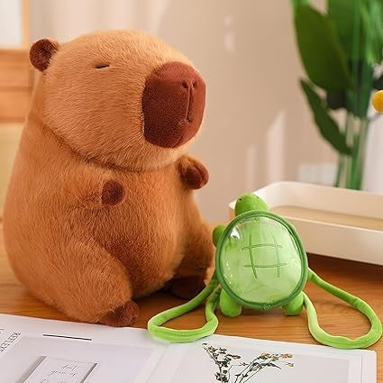 Pelúcia de Capivara com Mochila de Tartaruga – Brinquedo Macio, Fofo e Estilo Anime