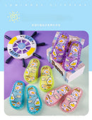 Chinelo Infantil com Luzes LED – Antiderrapante, Brilhante, Resistente